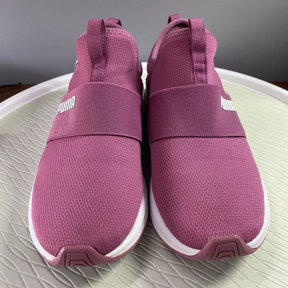 PUMA Mauve Pink W/White Shoe Soft ride‎ sophia slip-on Sneaker Sz.8.5